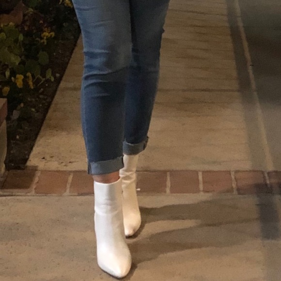 Madden Girl  Ankle Boots size 8 in white - Picture 2 of 9